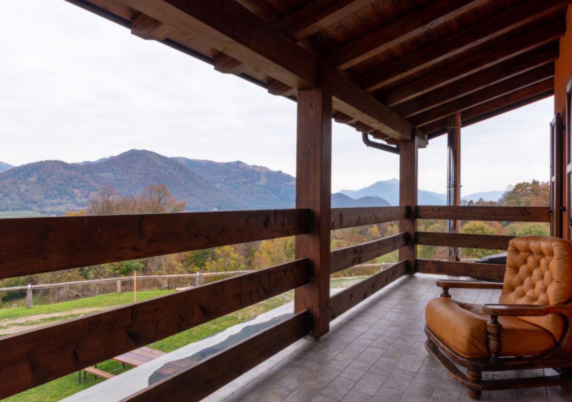 Bave Alloggio per agriturismo *