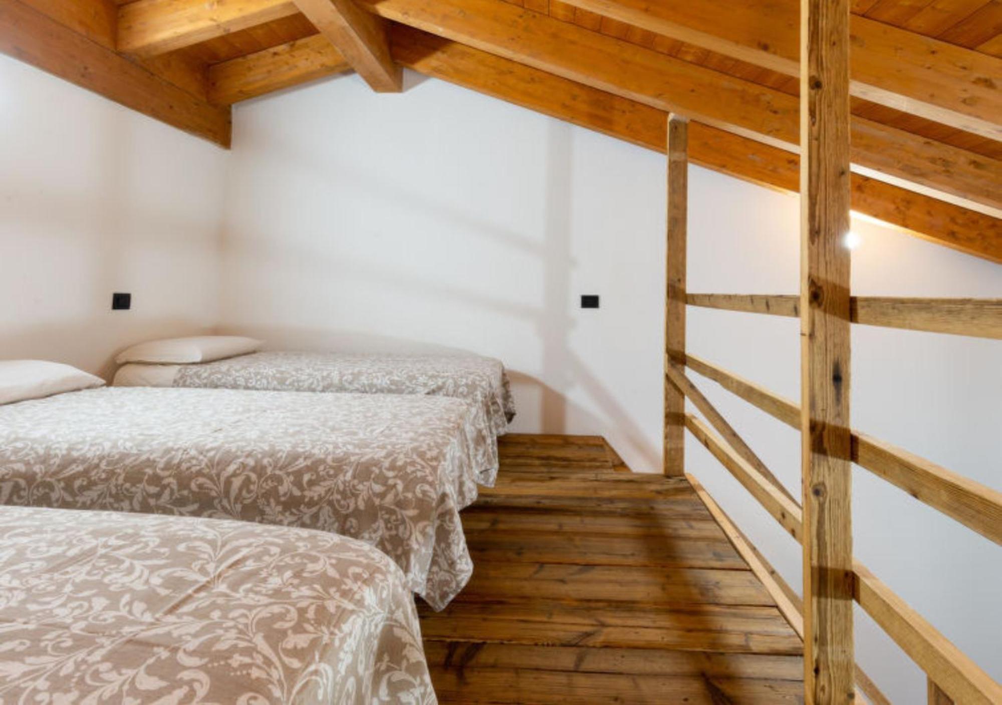 Bave Farm stay